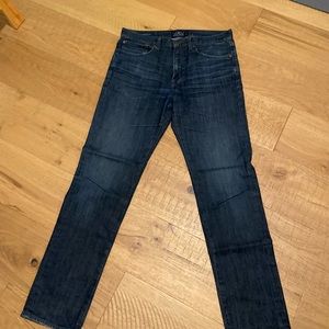 Men’s Lucky brand jeans. 121 Heritage slim. 32x32. Good condition.